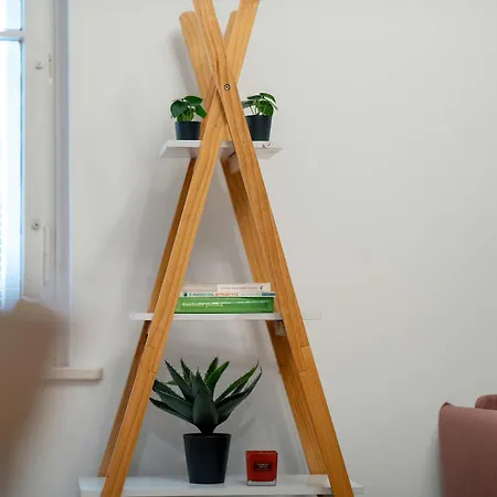 公寓 Family With A Remote Work Space In By Renters 波兹南