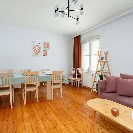 Family With A Remote Work Space In By Renters *