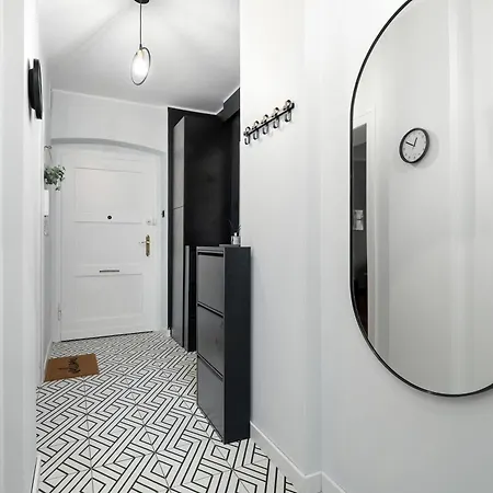 Family With A Remote Work Space In By Renters Daire *