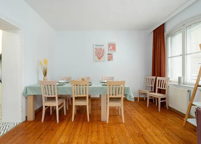 Family With A Remote Work Space In By Renters Apartmán