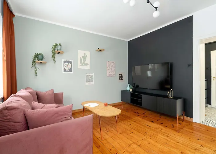 Daire Family With A Remote Work Space In By Renters Poznan