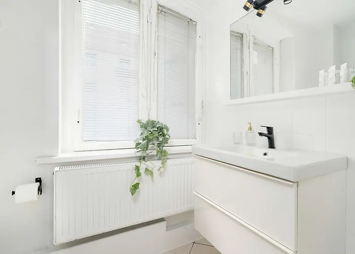 Family With A Remote Work Space In By Renters Daire Poznan